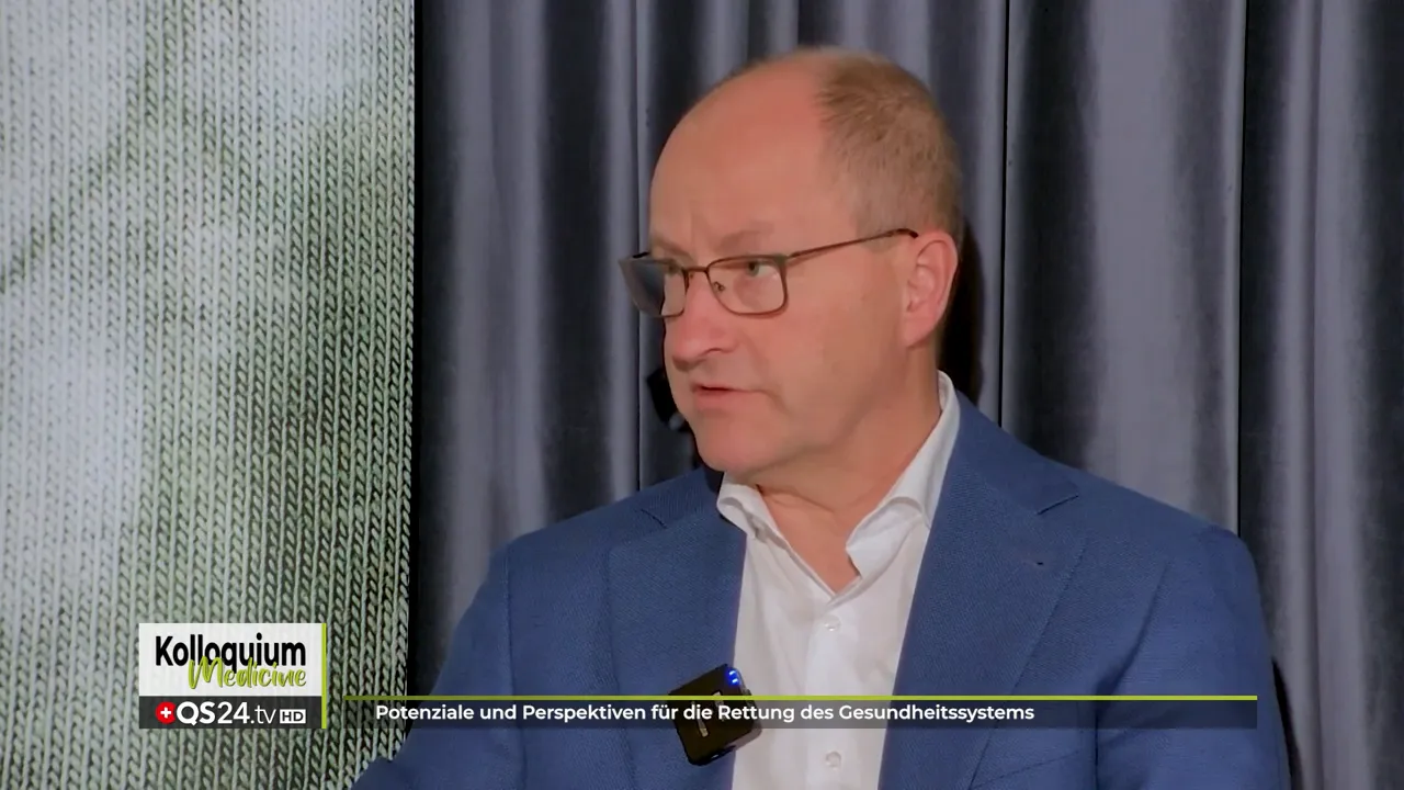 Expertenrunde zur Rettung des Gesundheitssystems mit Dr. Simon Feldhaus, Dr. Manuel Burzler, Prof. Dr. Alexander Rondeck und Dr. Henning Sartor 2 Dr. Henning Sartor spricht über wirtschaftliche Einflüsse