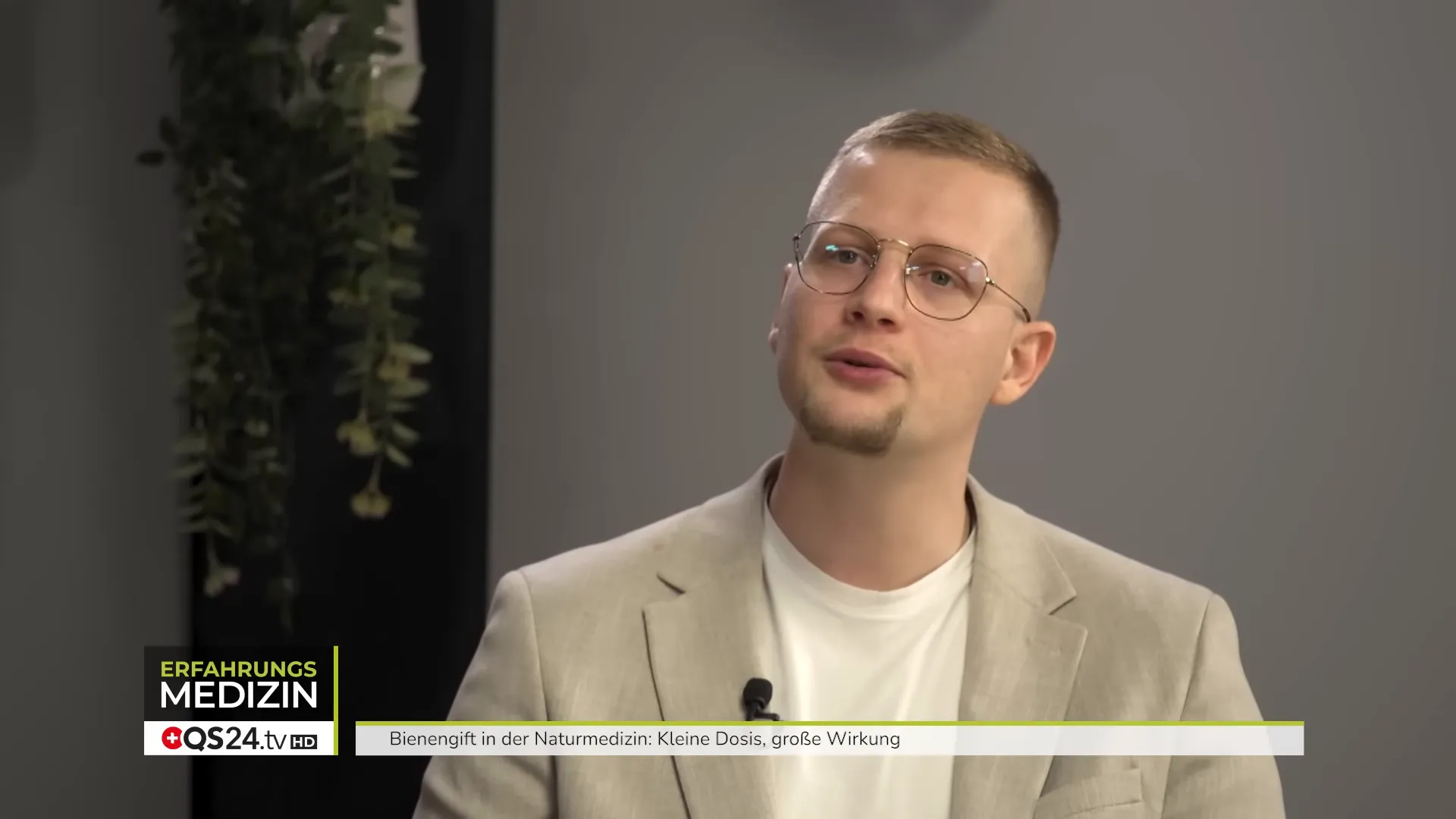 Daniel Stecher erklärt Dosierung und Qualitätsaspekte der Rohstoffe