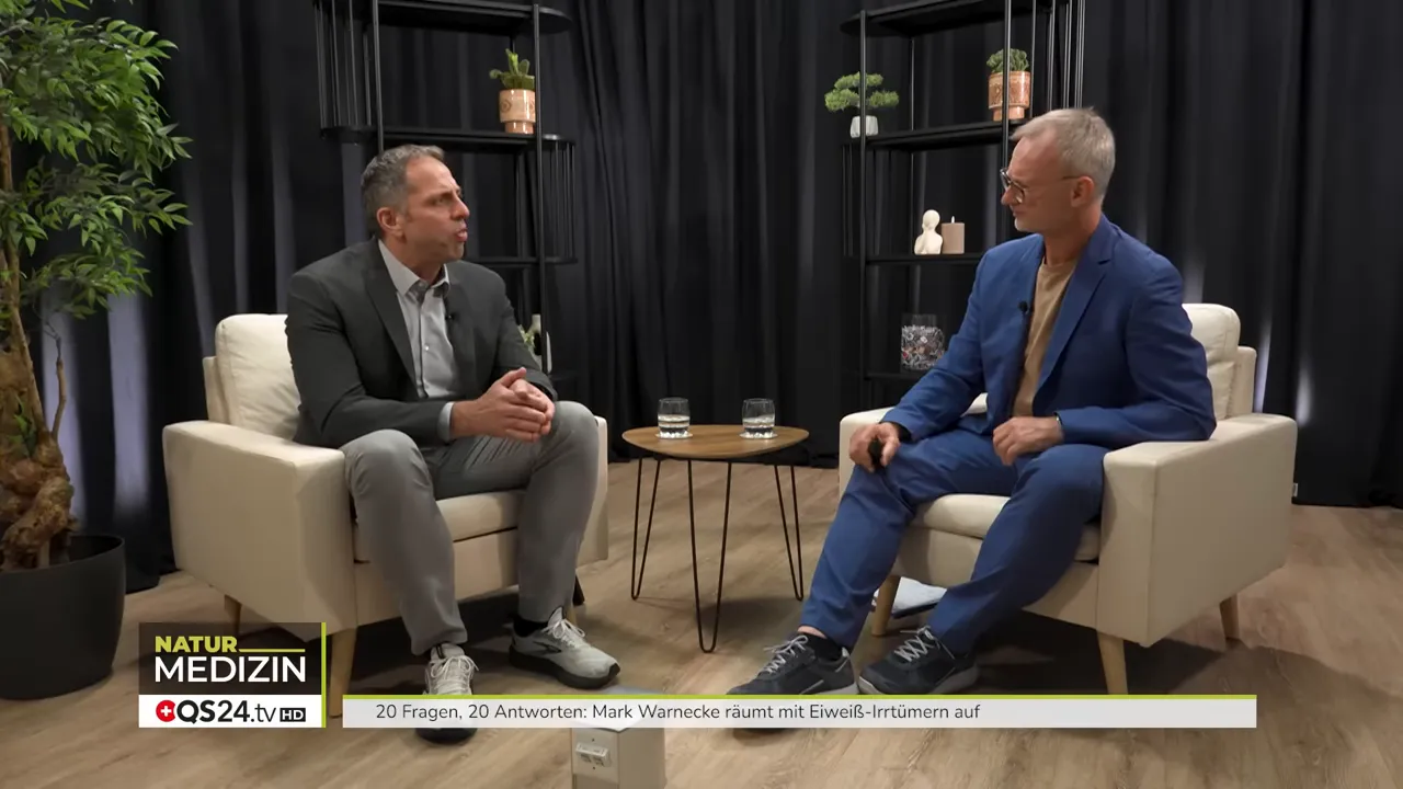 Proteine, Kollagen und bioaktive Peptide - Sie fragen, Mark Warnecke, Arzt & 3-facher Schwimmweltmeister antwortet 4 Knochenbrühe: Mineralien und Energie vs. Kollagen-Hydrolysat