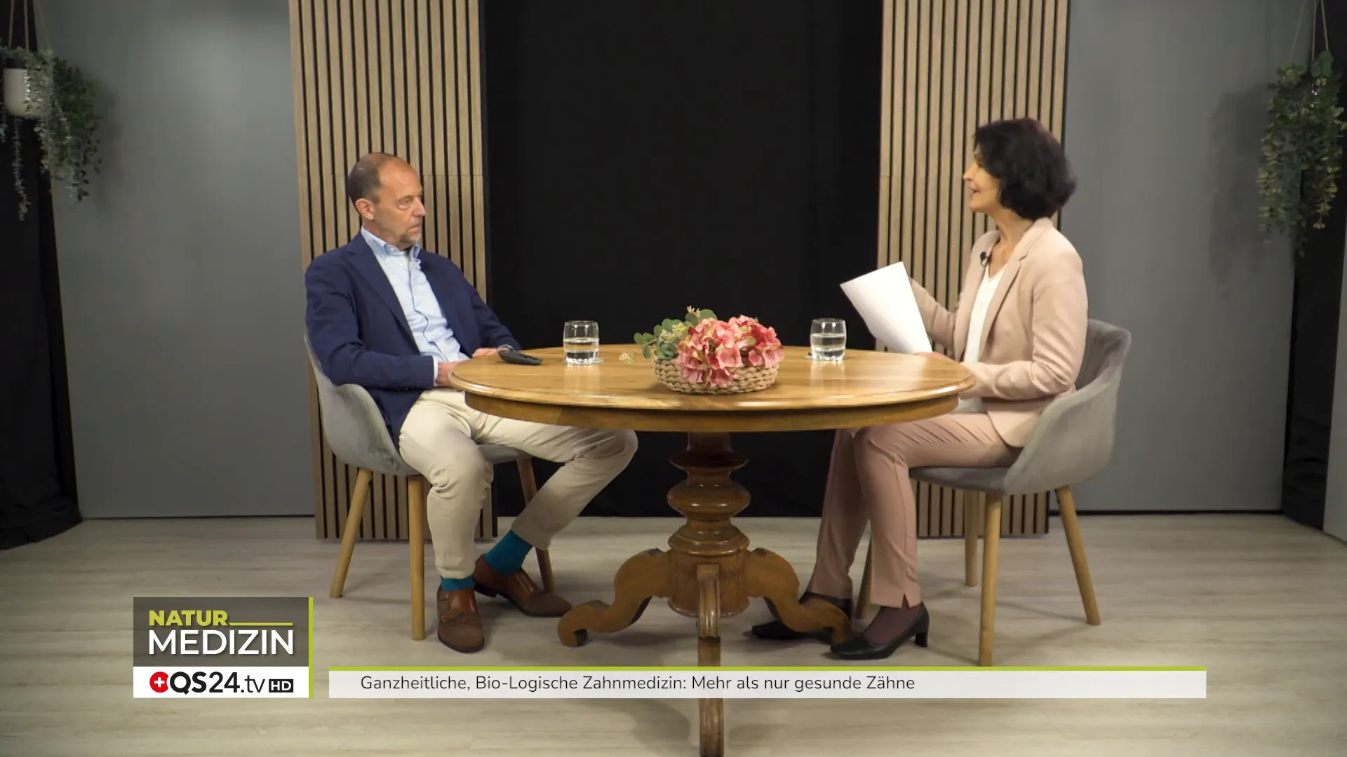 Grafik: Grundlagen der Gesundheit mit mehreren Säulen